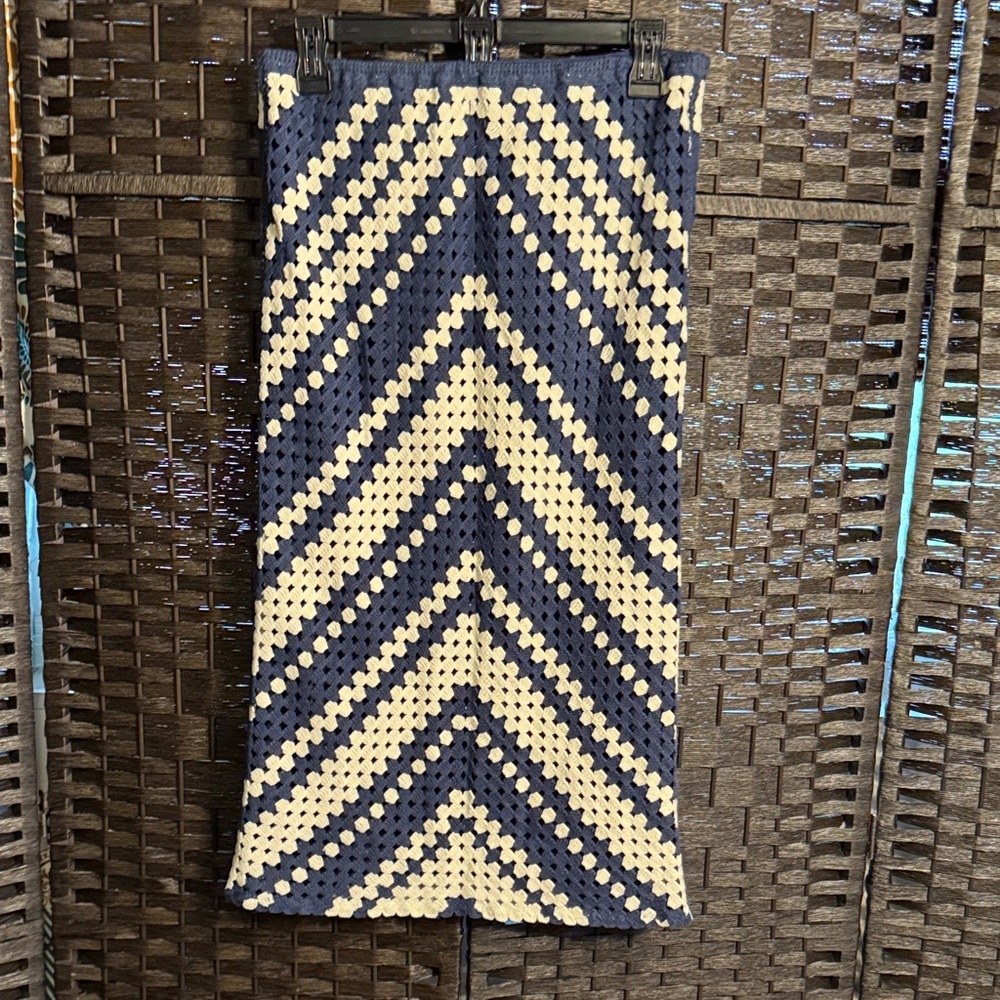 Les Serein Chevron Crochet Midi Pencil Skirt in Navy Size Small